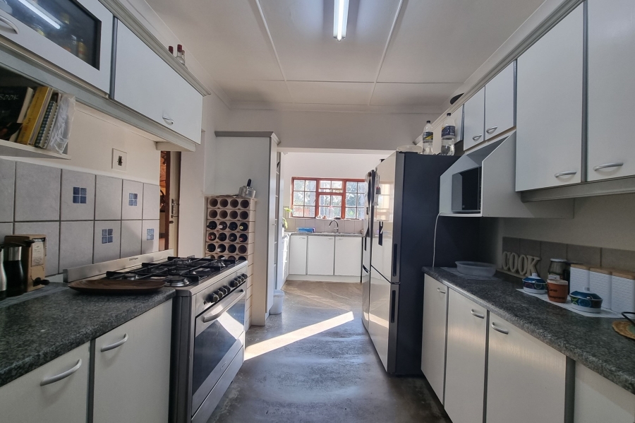 5 Bedroom Property for Sale in Humansdorp Eastern Cape